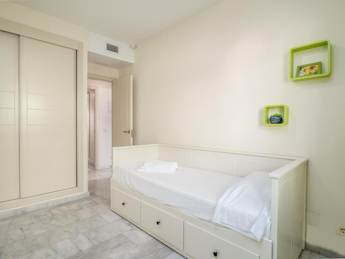 2051-New 3 Bedrooms On Golf Estepona Eksteriør billede